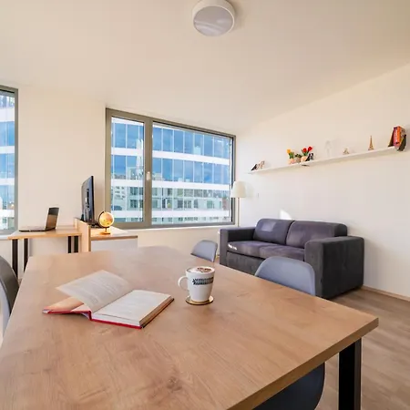 Apartament Mymozart By Rentez Praga
